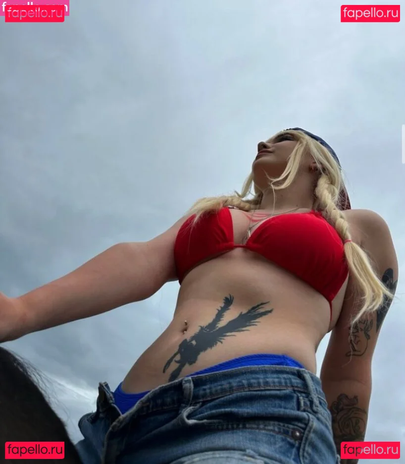 Lunximi Onlyfans Photo Gallery 