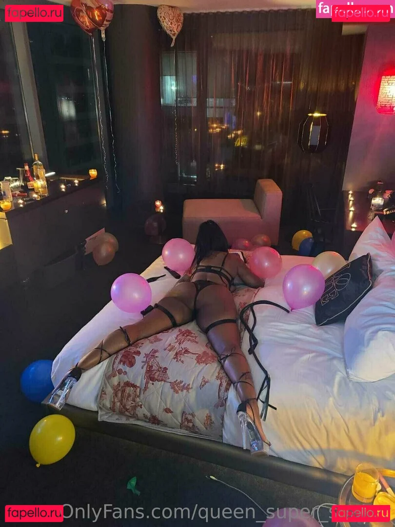 queen_super_soaker Onlyfans Photo Gallery 