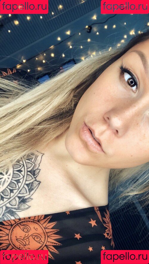 Stephi Lee Onlyfans Photo Gallery 