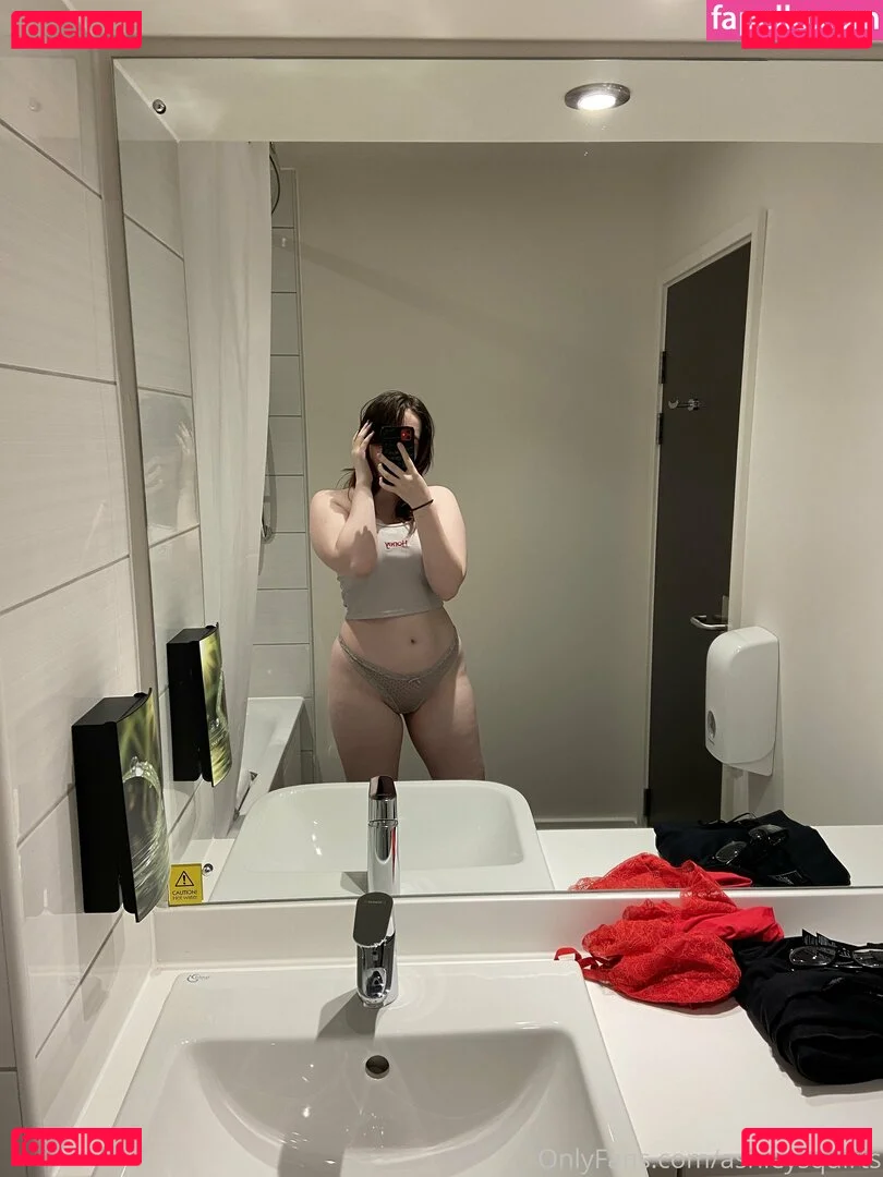 ashleysquirts Onlyfans Photo Gallery 