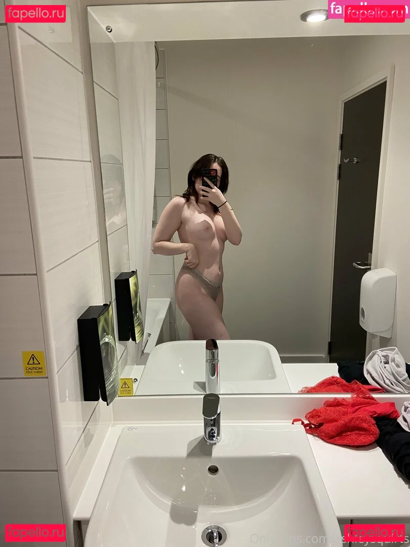 ashleysquirts Onlyfans Photo Gallery 