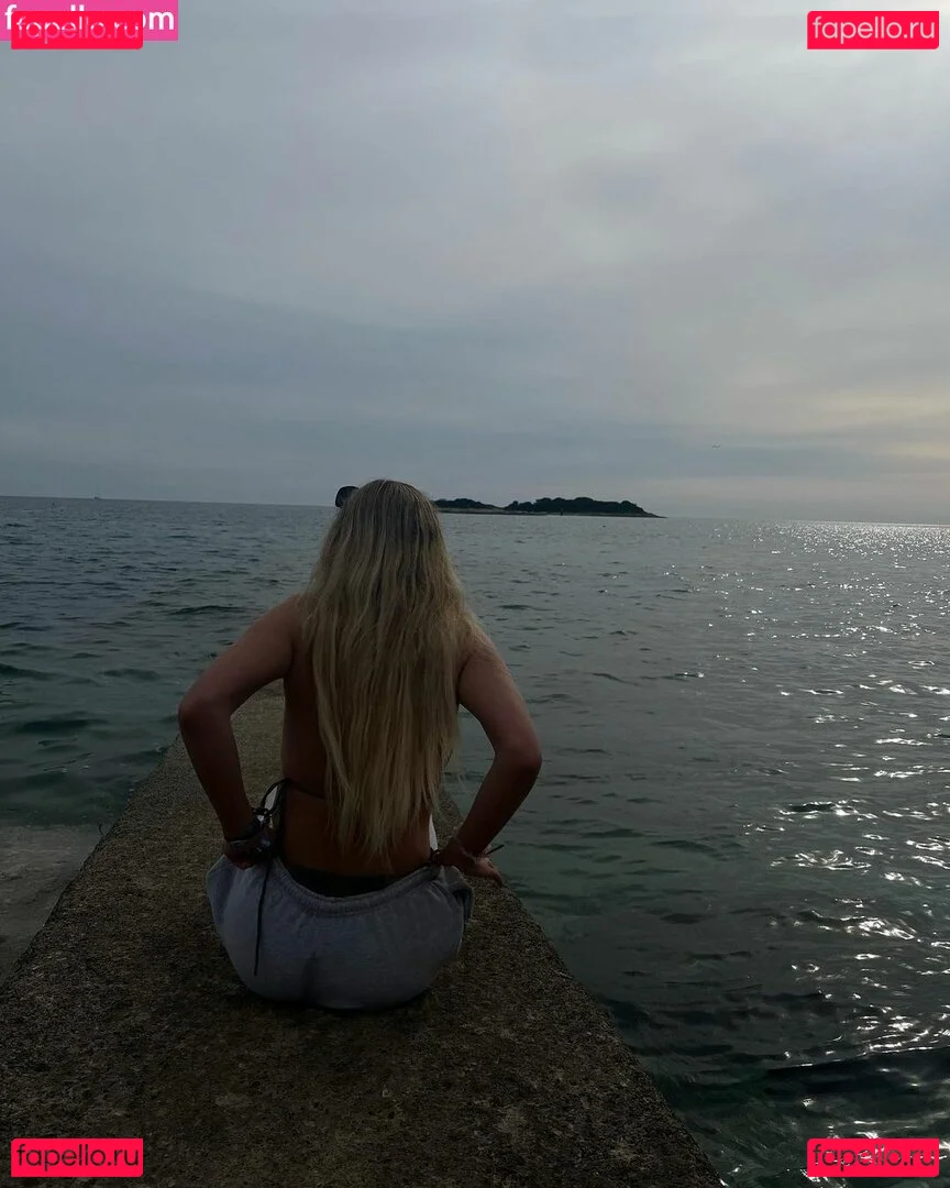 Grace Baker Onlyfans Photo Gallery 