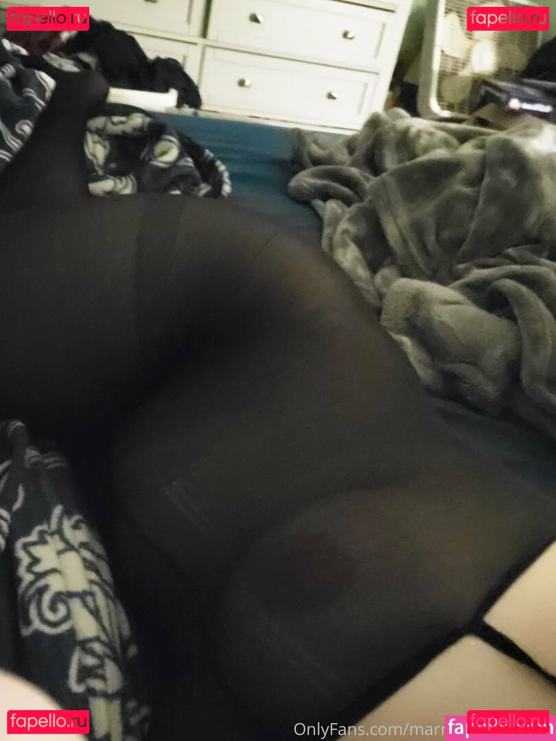 marriedmilfmallori Onlyfans Photo Gallery 