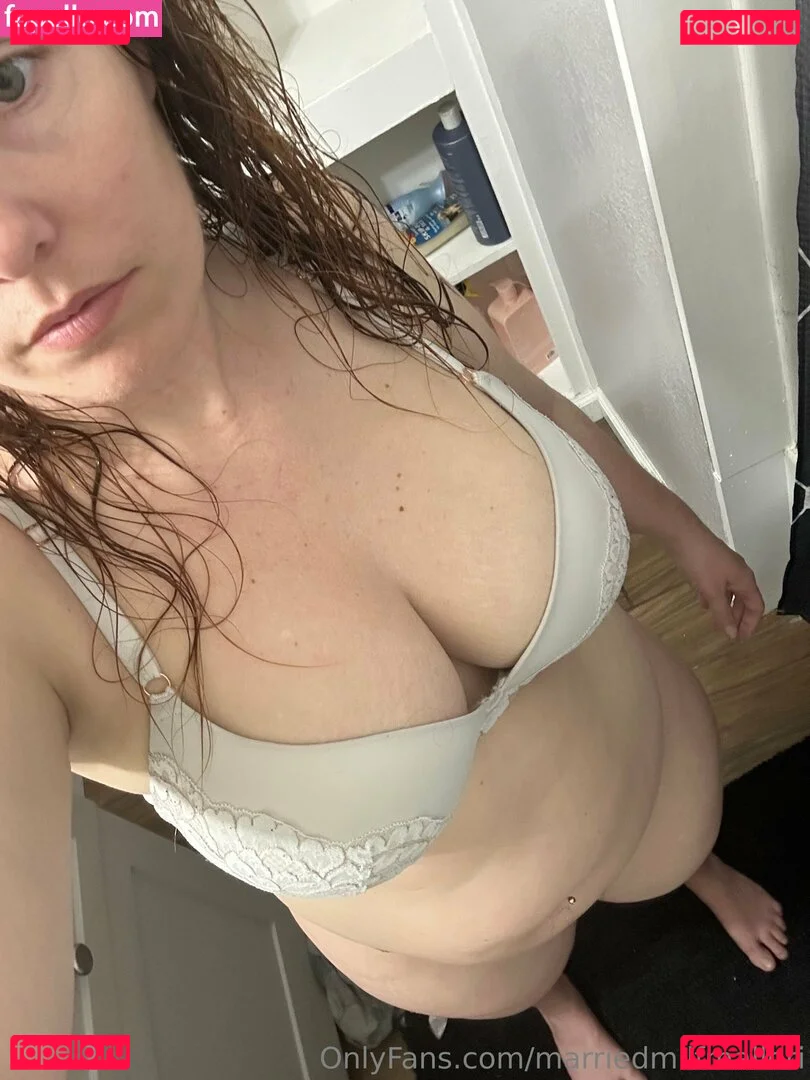 marriedmilfmallori Onlyfans Photo Gallery 