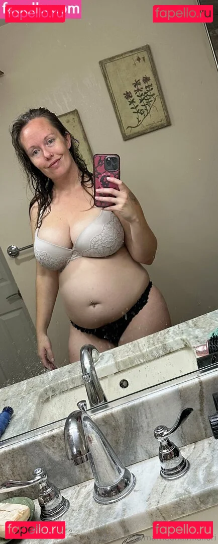 marriedmilfmallori Onlyfans Photo Gallery 