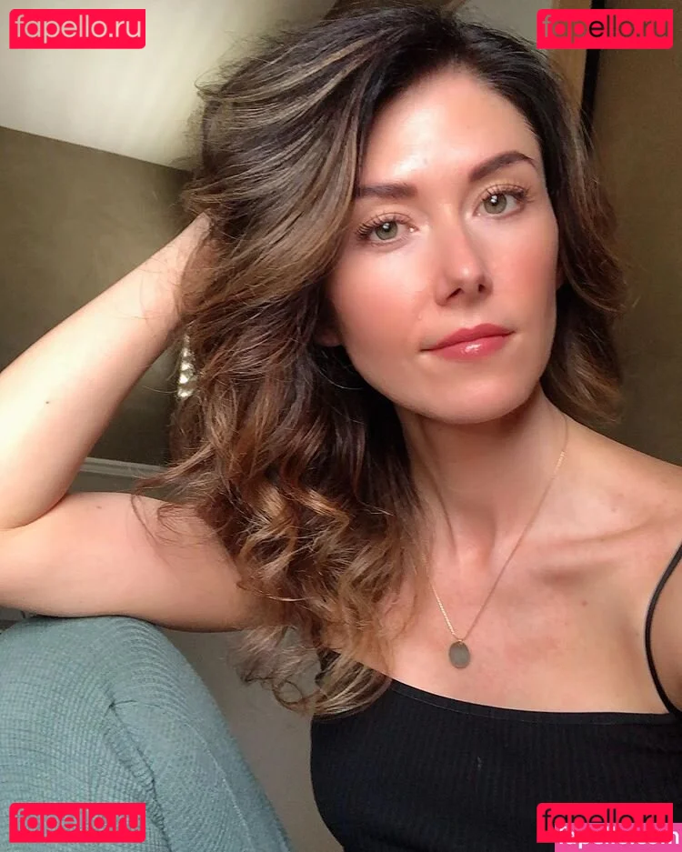 Jewel Staite Onlyfans Photo Gallery 