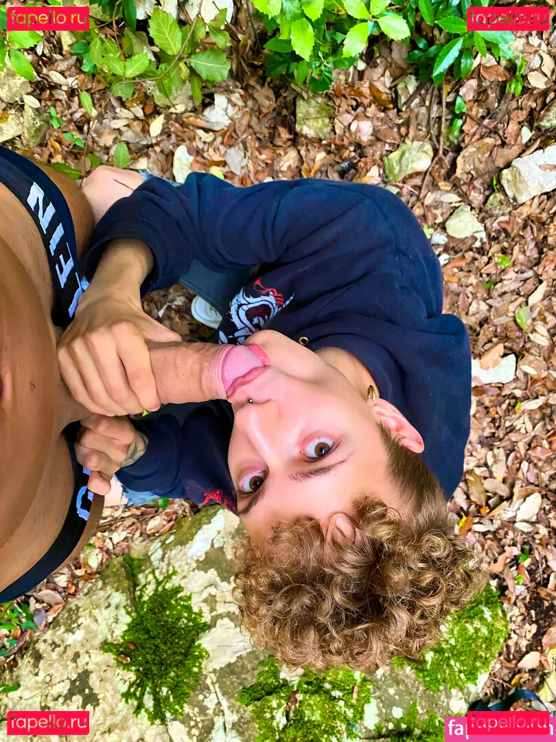 gabritwink Onlyfans Photo Gallery 