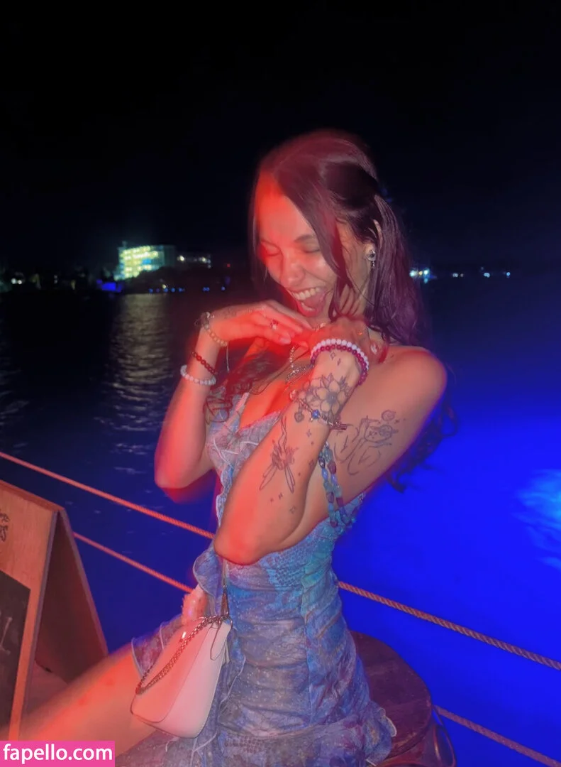 miss.xbee Onlyfans Photo Gallery 