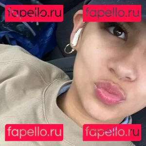 Holly H Onlyfans Photo Gallery 