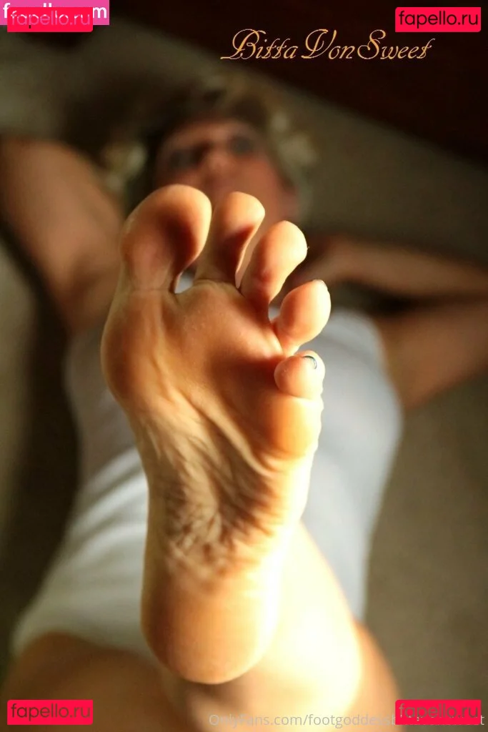 footgoddessbittavonsweet Onlyfans Photo Gallery 
