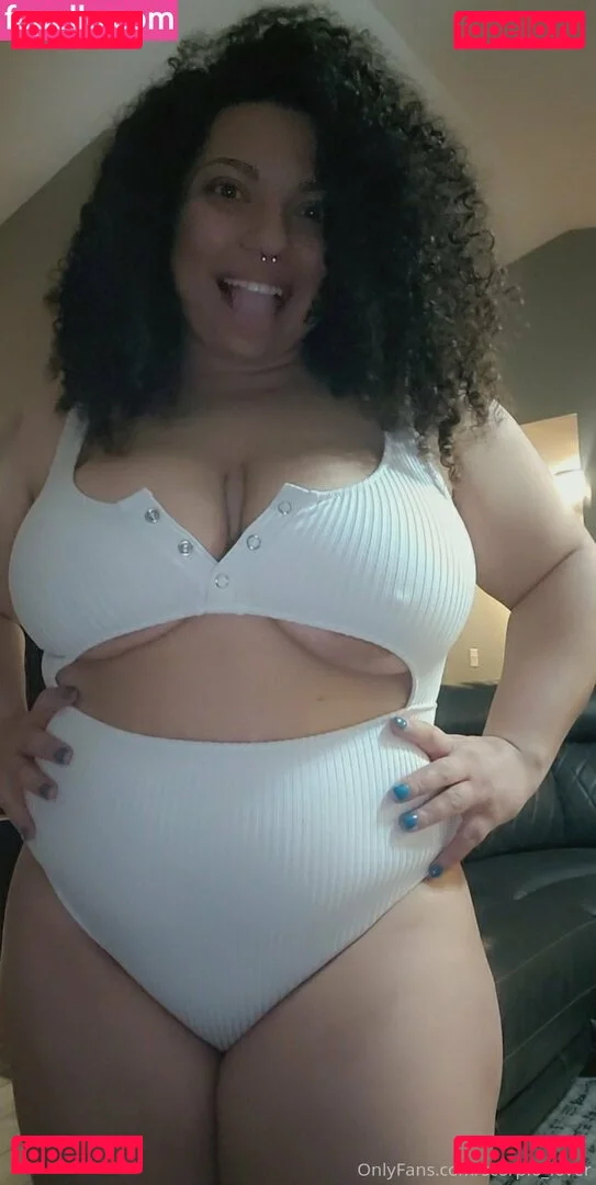 hot.lips Onlyfans Photo Gallery 