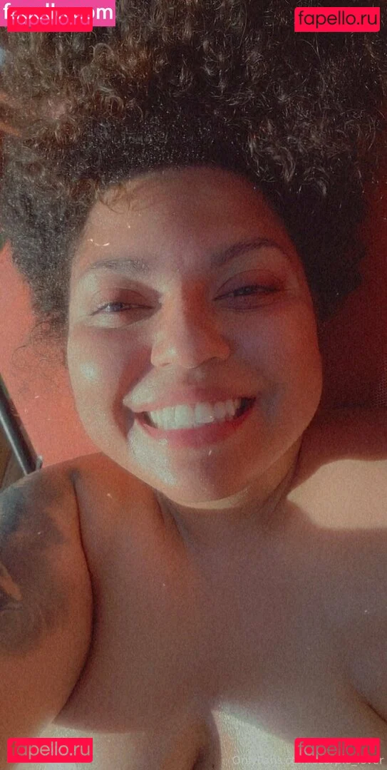 hot.lips Onlyfans Photo Gallery 