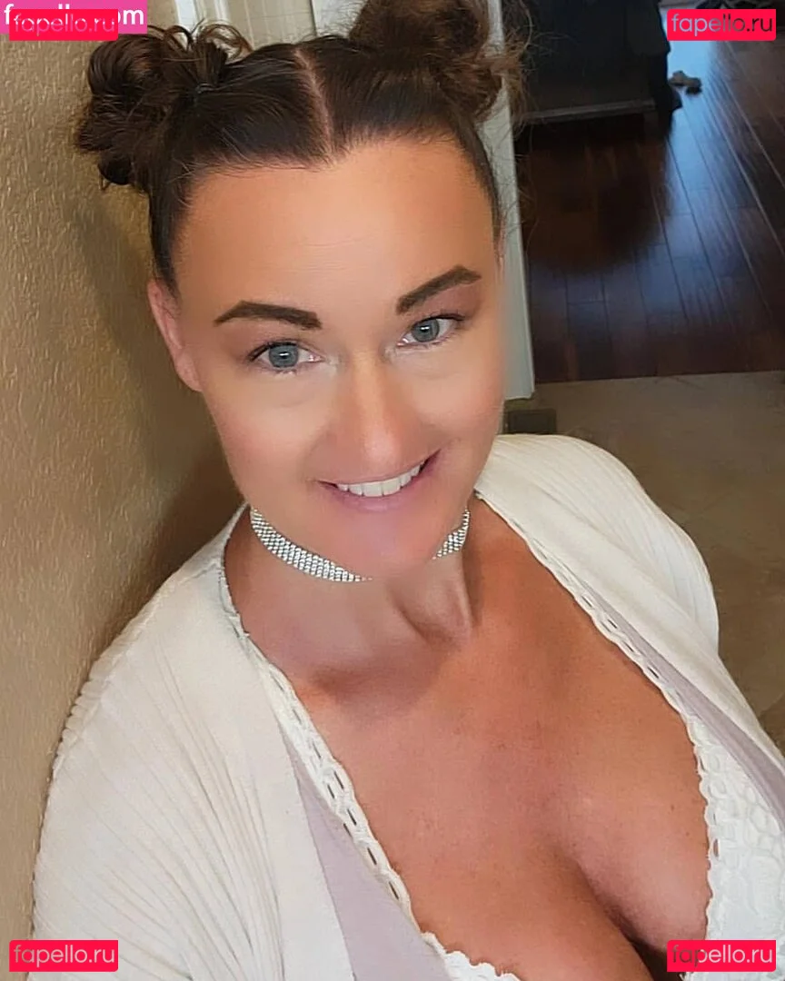 fitlakemomma Onlyfans Photo Gallery 