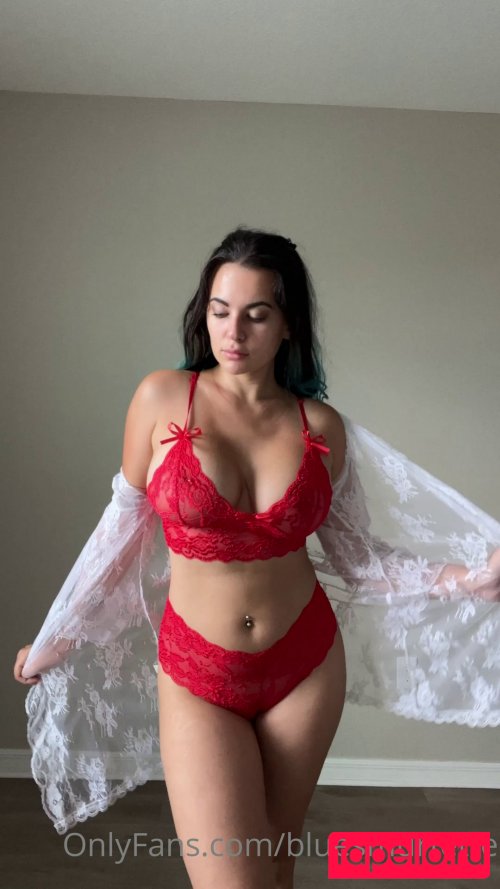 BlueSmurfette Onlyfans Photo Gallery 