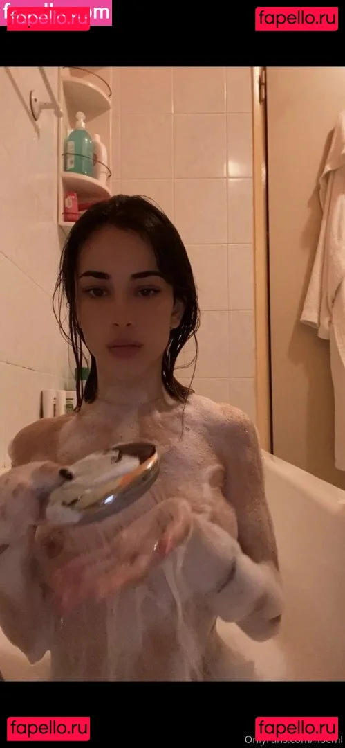 n0eml Onlyfans Photo Gallery 