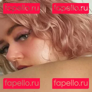 pinkfloweremoji Onlyfans Photo Gallery 