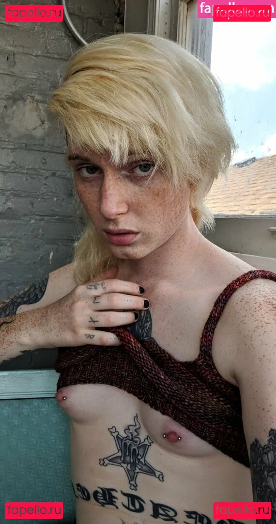 Moe Rose Onlyfans Photo Gallery 