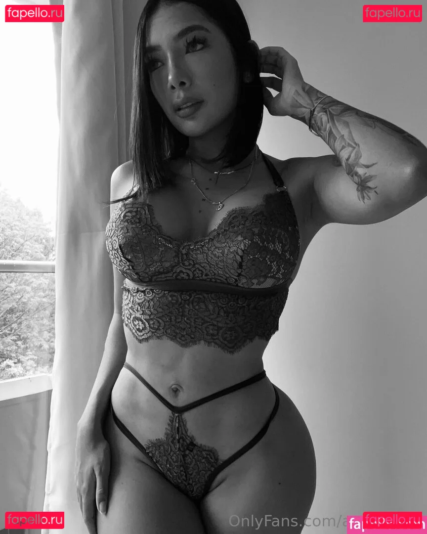 annysmith Onlyfans Photo Gallery 