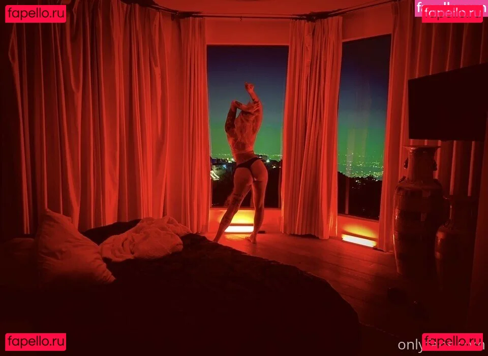 iamheaveniamhell Onlyfans Photo Gallery 