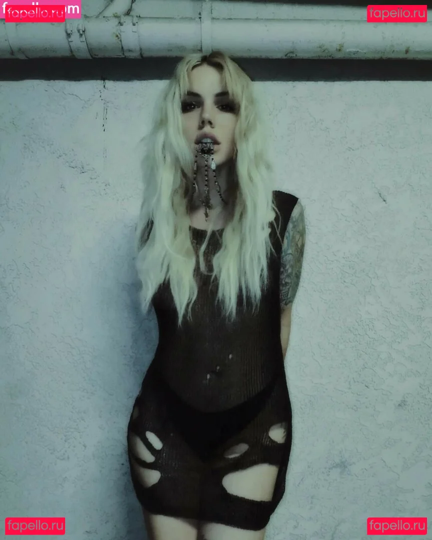 iamheaveniamhell Onlyfans Photo Gallery 