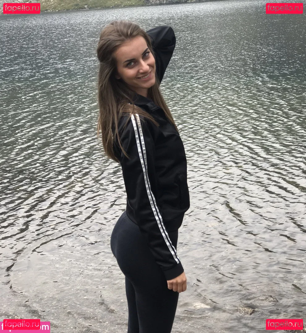 Kelsey Laverack Onlyfans Photo Gallery 