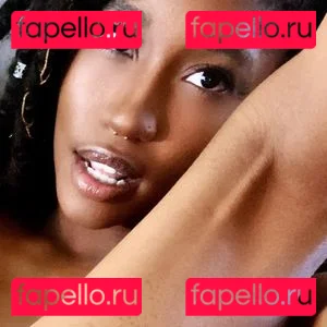 Kora Elle Onlyfans Photo Gallery 