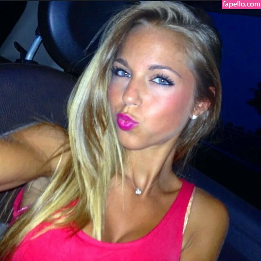 Maddy Burciaga Onlyfans Photo Gallery 