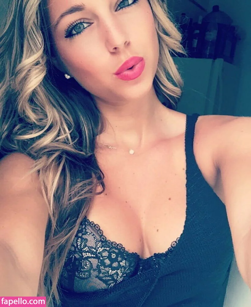 Maddy Burciaga Onlyfans Photo Gallery 