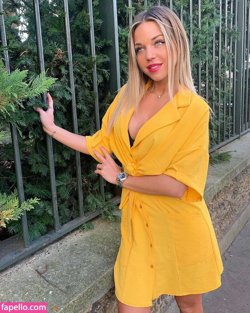 Maddy Burciaga Onlyfans Photo Gallery 