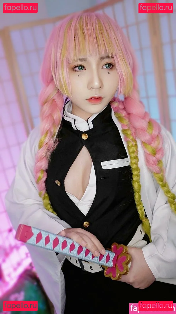 asiatonii Onlyfans Photo Gallery 