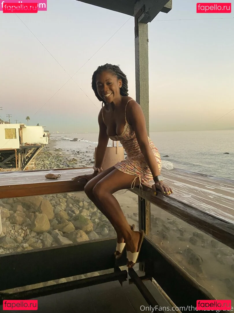 thehazelgrace Onlyfans Photo Gallery 