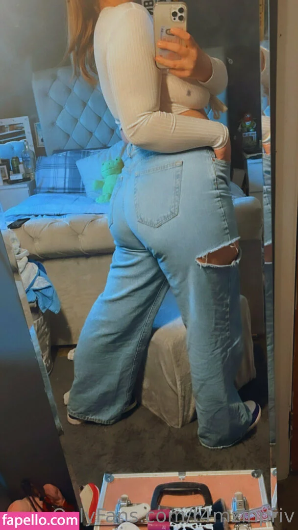 t4mzinpriv Onlyfans Photo Gallery 