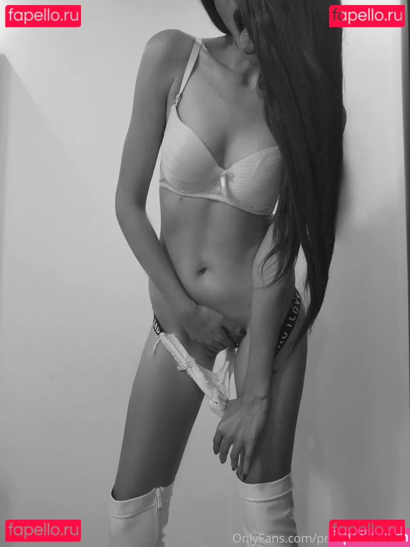 princessmarisa1 Onlyfans Photo Gallery 