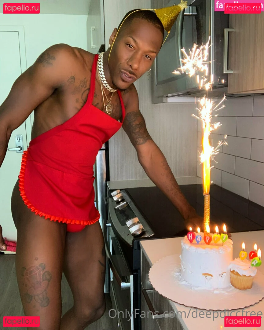 deepdiccfree Onlyfans Photo Gallery 