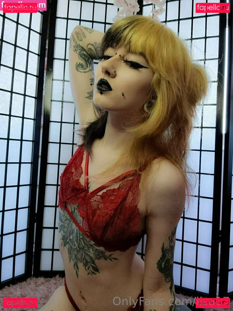 lisa17 Onlyfans Photo Gallery 