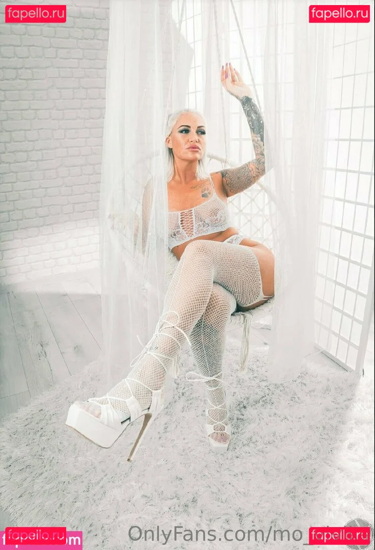 mo_vivike Onlyfans Photo Gallery 