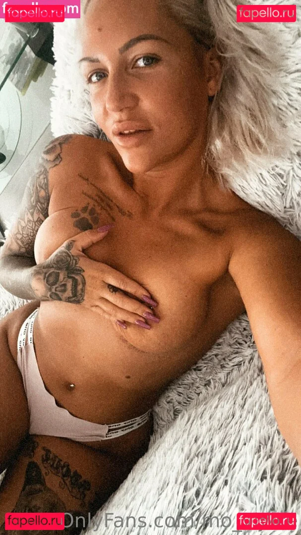 mo_vivike Onlyfans Photo Gallery 