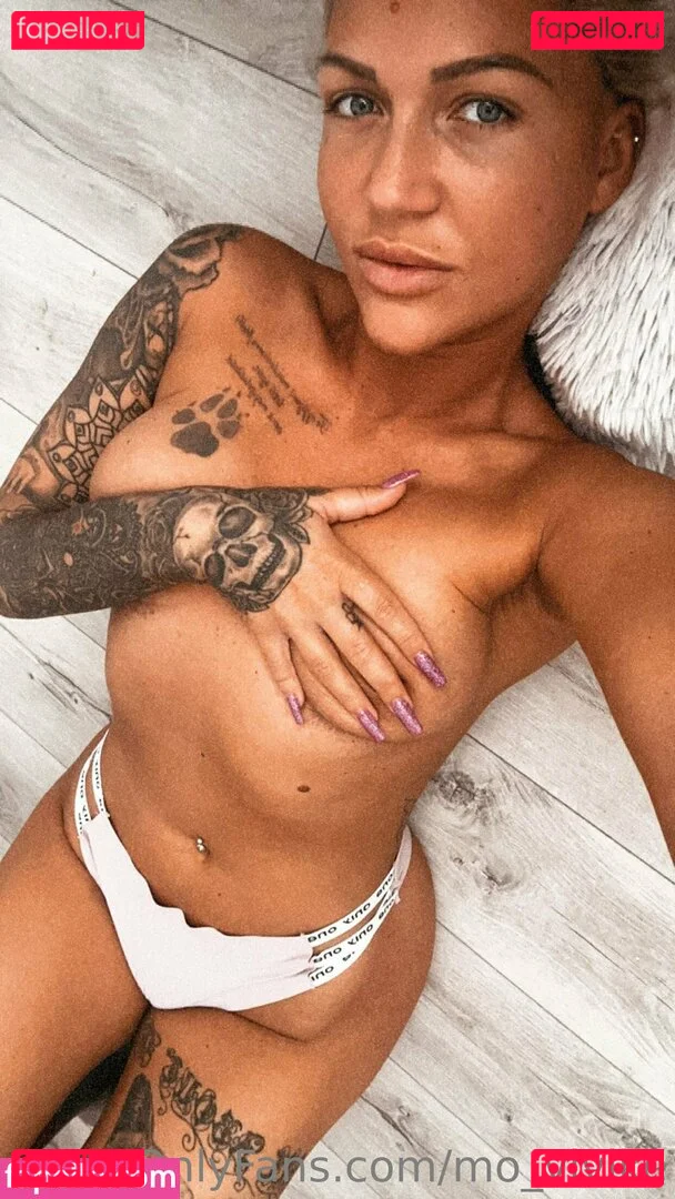 mo_vivike Onlyfans Photo Gallery 