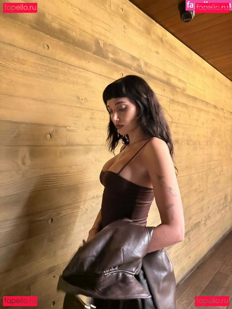 oliveoren Onlyfans Photo Gallery 