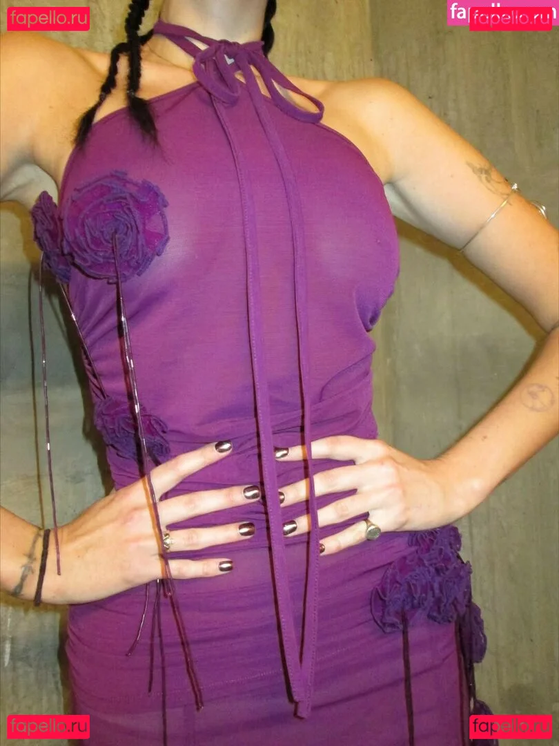 oliveoren Onlyfans Photo Gallery 