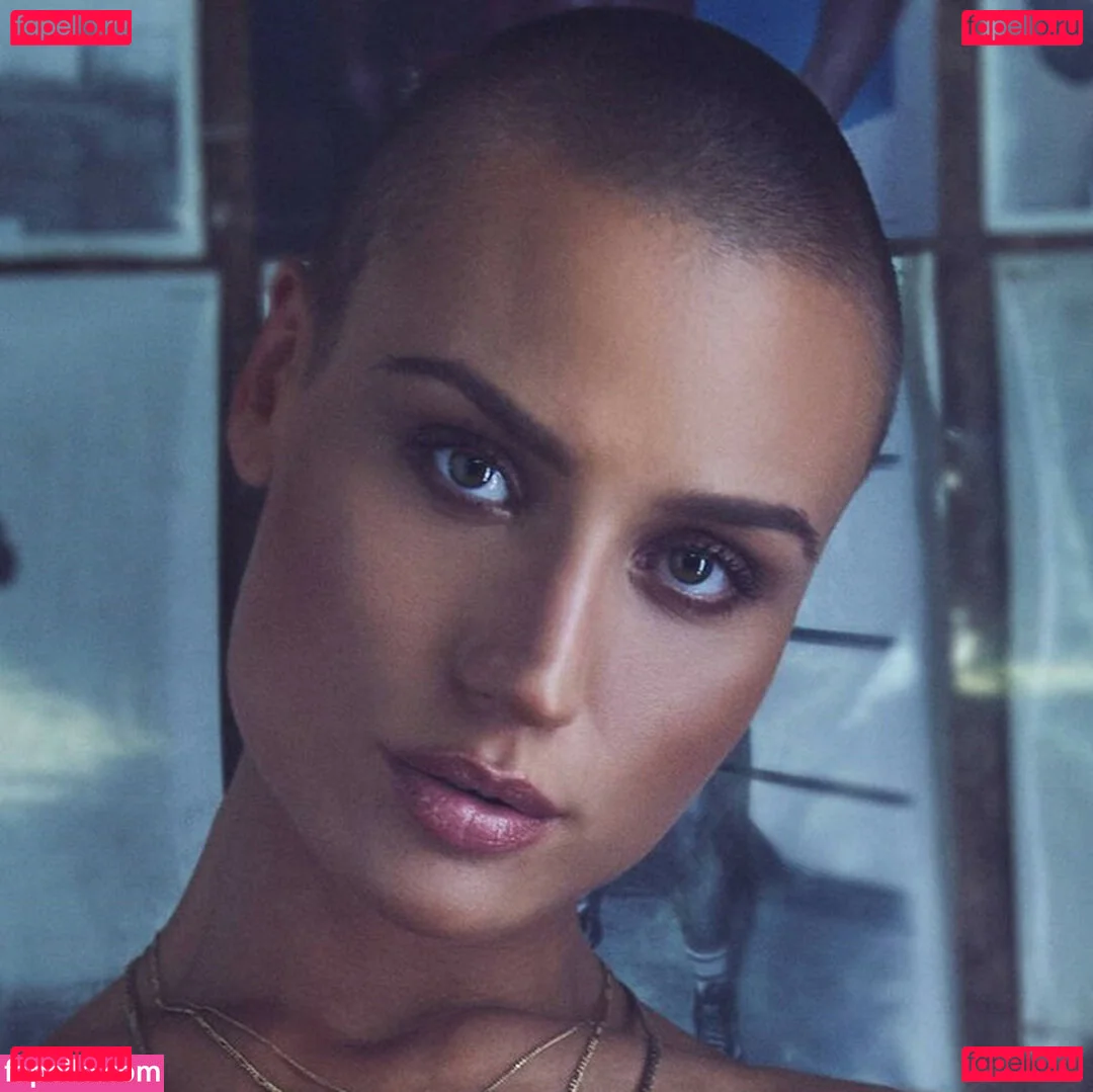 Vendela Lindblom Onlyfans Photo Gallery 