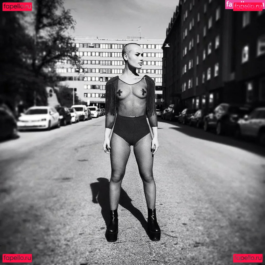 Vendela Lindblom Onlyfans Photo Gallery 