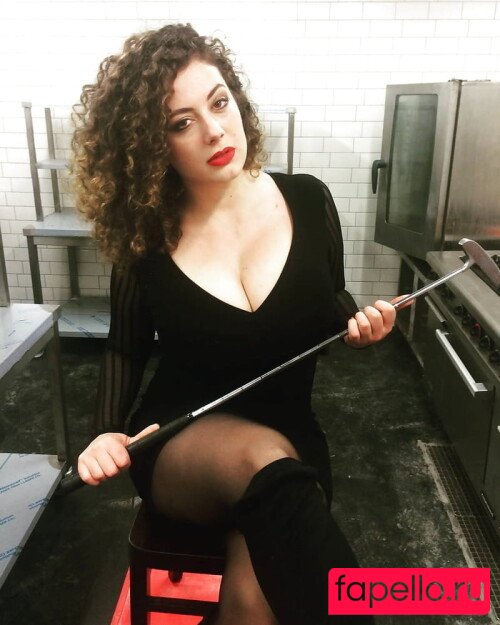 Leila Lowfire Onlyfans Photo Gallery 