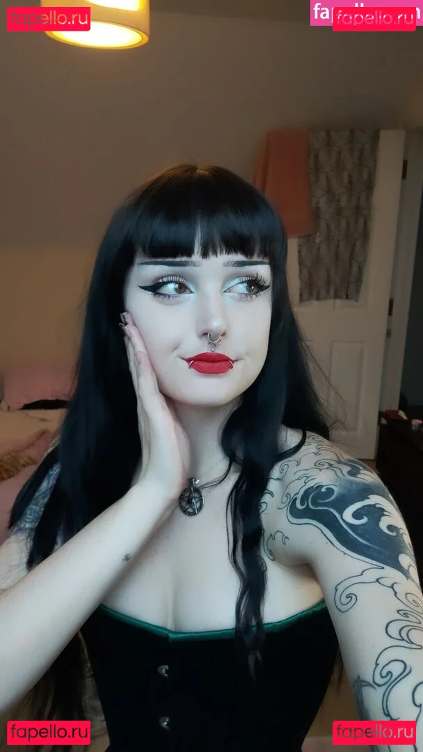 missdellavigne Onlyfans Photo Gallery 