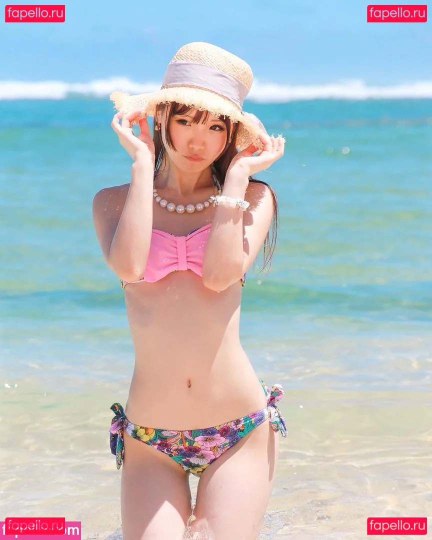 Kurasaka Kururu Onlyfans Photo Gallery 