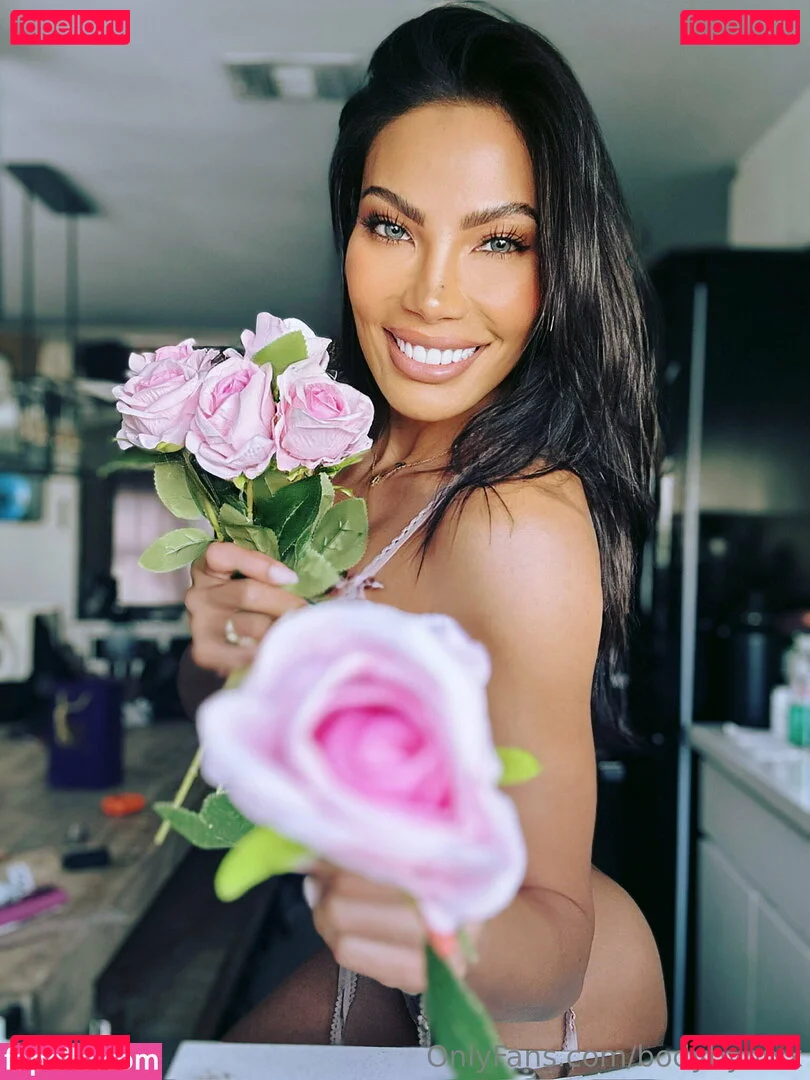 bodybynixx Onlyfans Photo Gallery 