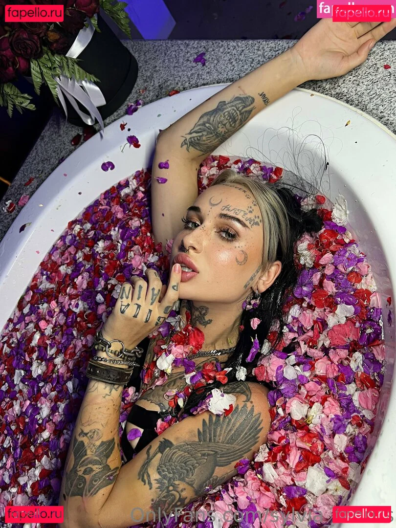 sylvia_morris Onlyfans Photo Gallery 