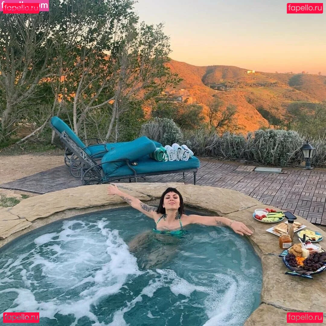 Krewella Onlyfans Photo Gallery 