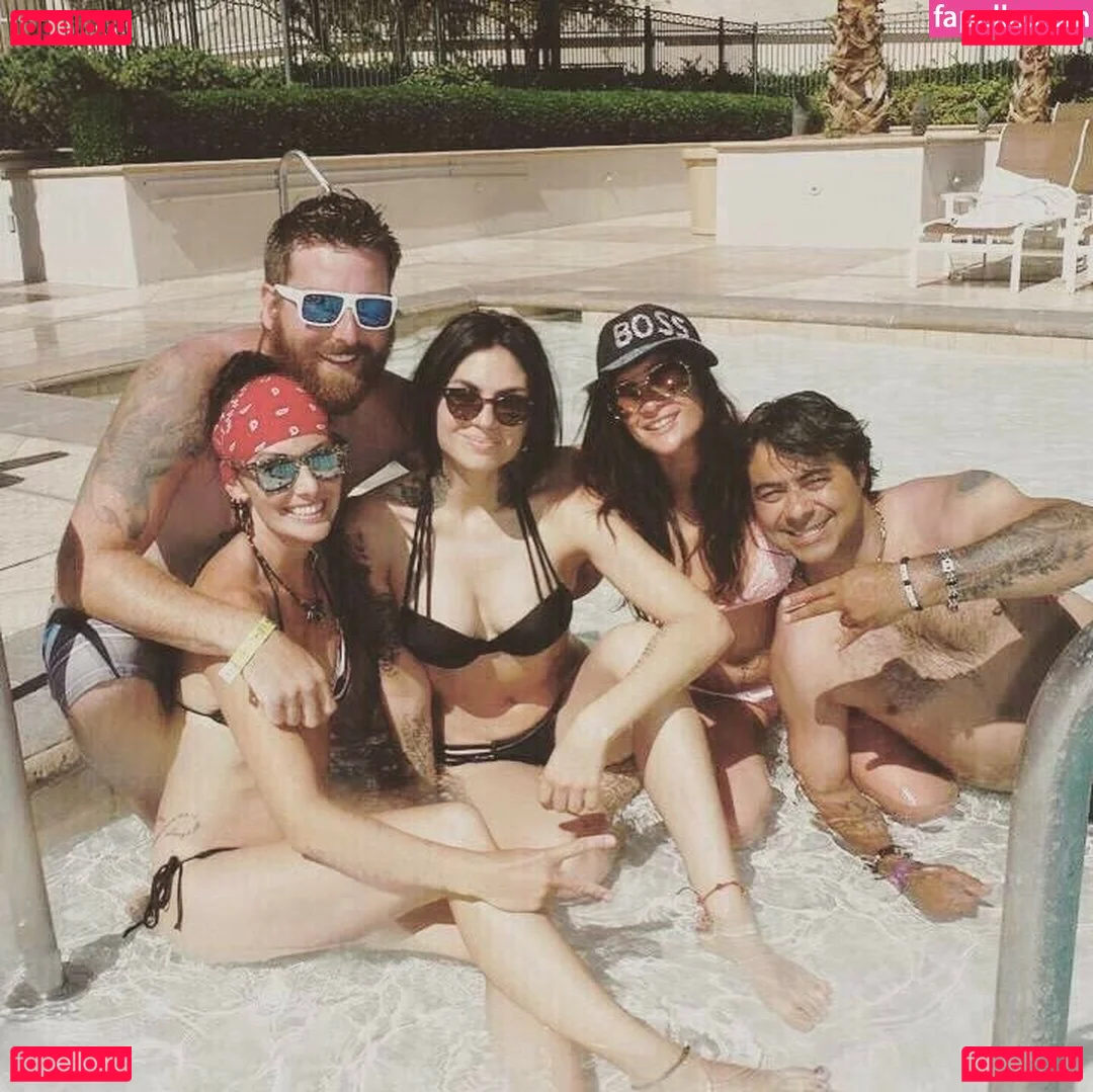 Krewella Onlyfans Photo Gallery 