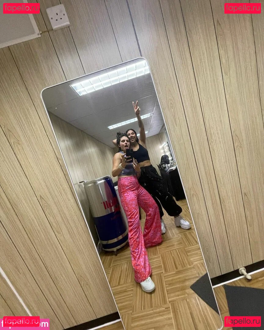 Krewella Onlyfans Photo Gallery 